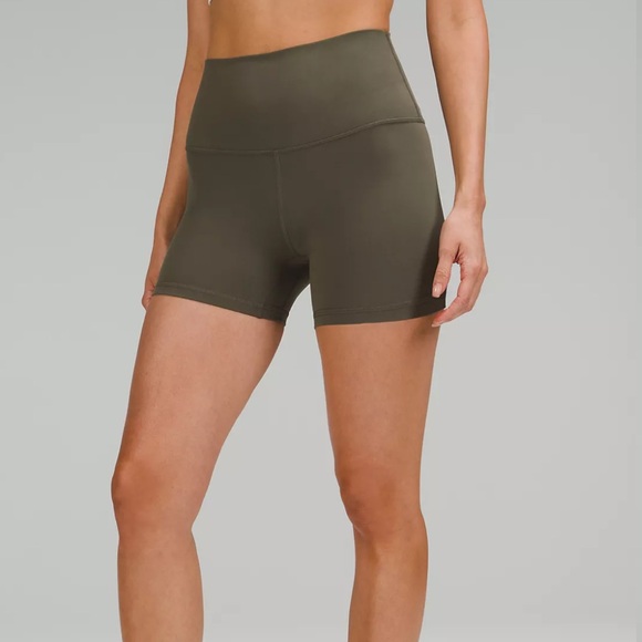 Lululemon shorts - Picture 2 of 8